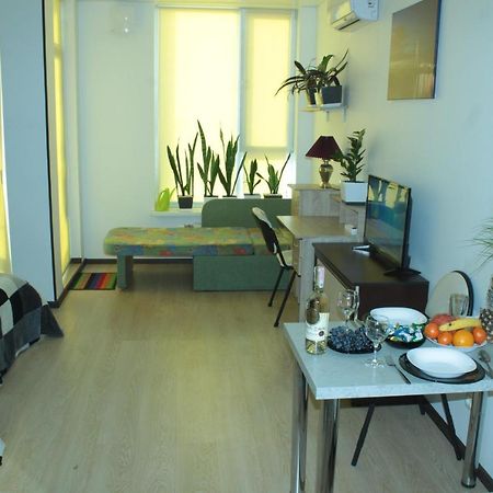 Comfortable Studio Apartments In A Secure Residential Complex Comfort Town Кт-02 Киев Экстерьер фото